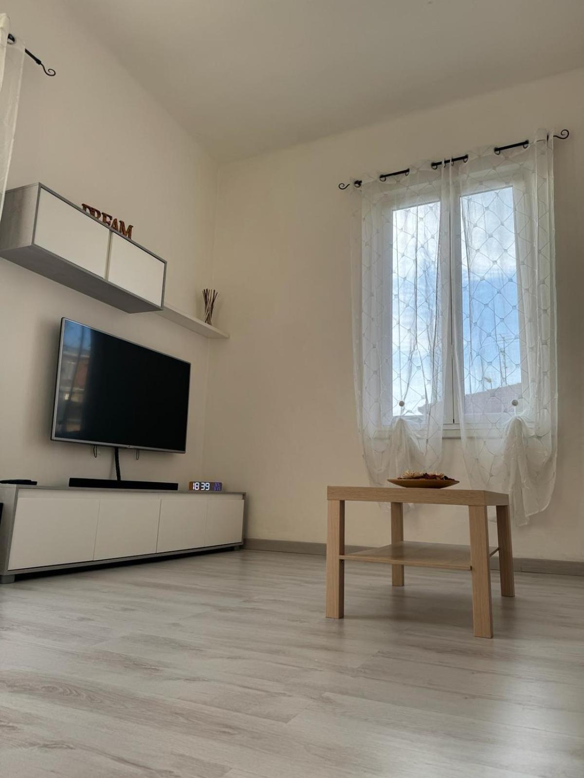 CeparanaLa Casa Di Carlotta公寓 外观 照片