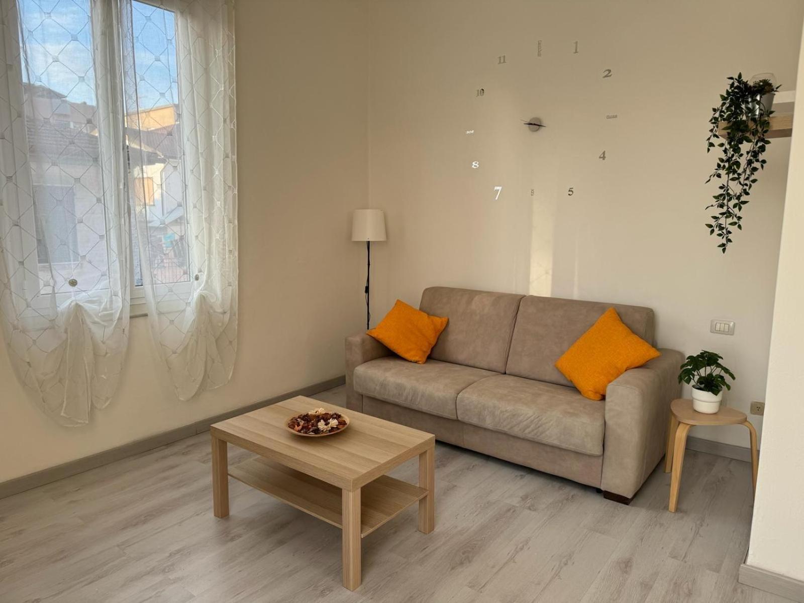 CeparanaLa Casa Di Carlotta公寓 外观 照片