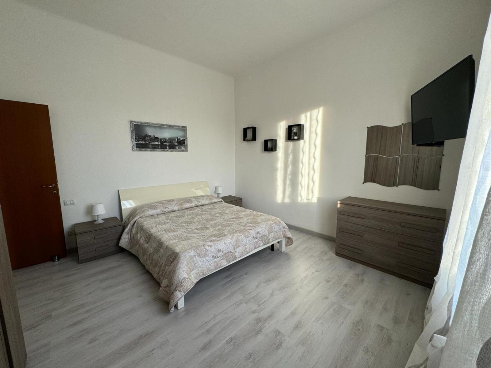 CeparanaLa Casa Di Carlotta公寓 外观 照片