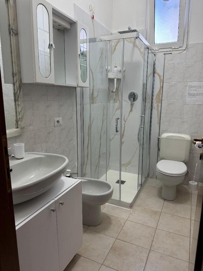 CeparanaLa Casa Di Carlotta公寓 外观 照片